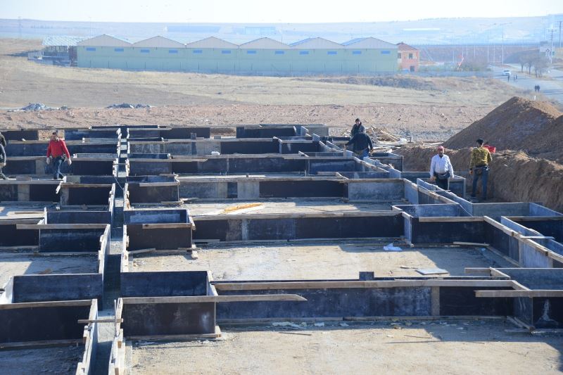 BAŞKANIMIZ EKİCİOĞLU, OSB GİRİŞİNDE İNŞAATI SÜREN HAL BİNASINDA İNCELEMELERDE BULUNDU
