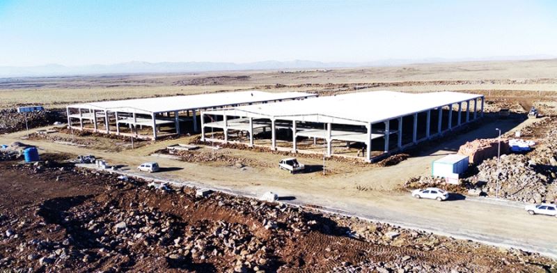 FABRİKALARDA HUMMALI ÇALIŞMALAR DEVAM EDİYOR