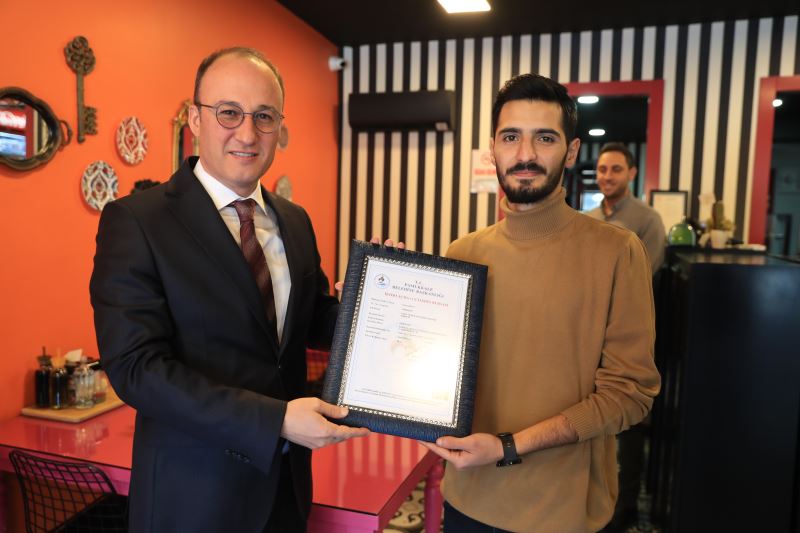 2023 YILININ İLK RUHSATINI BAŞKAN ÖRKİ TESLİM ETTİ