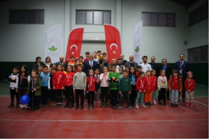 Minik Satranççılar Ödüllerini Aldı