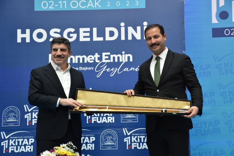 YAZAR YASİN AKTAY TATVANLILARLA BULUŞTU
