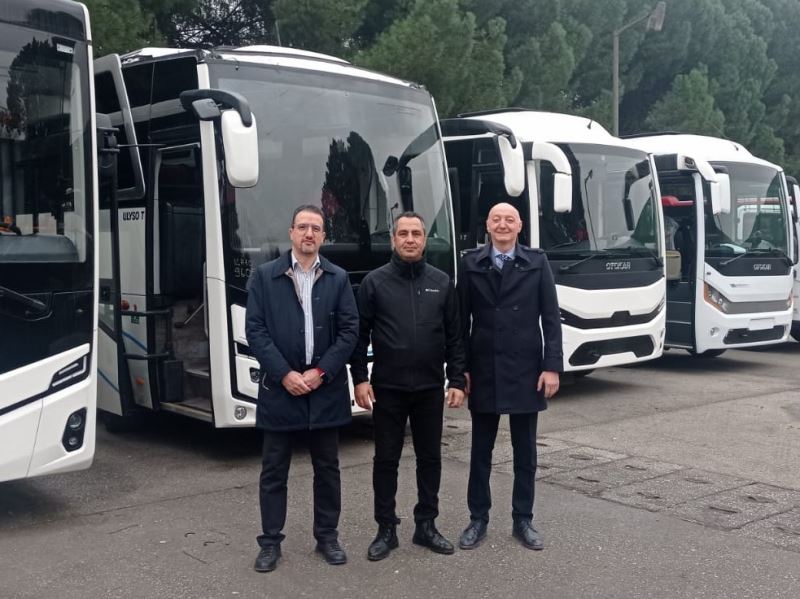 İZMİT BELEDİYESİ, KİRALIK OTOBÜSLERİN SATIN ALINMASI İÇİN GÖRÜŞMELERE BAŞLADI