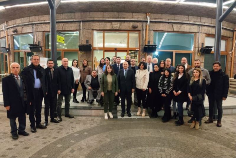 BAŞKAN TAVLI GAZETECİLERİN GÜNÜNÜ KUTLADI