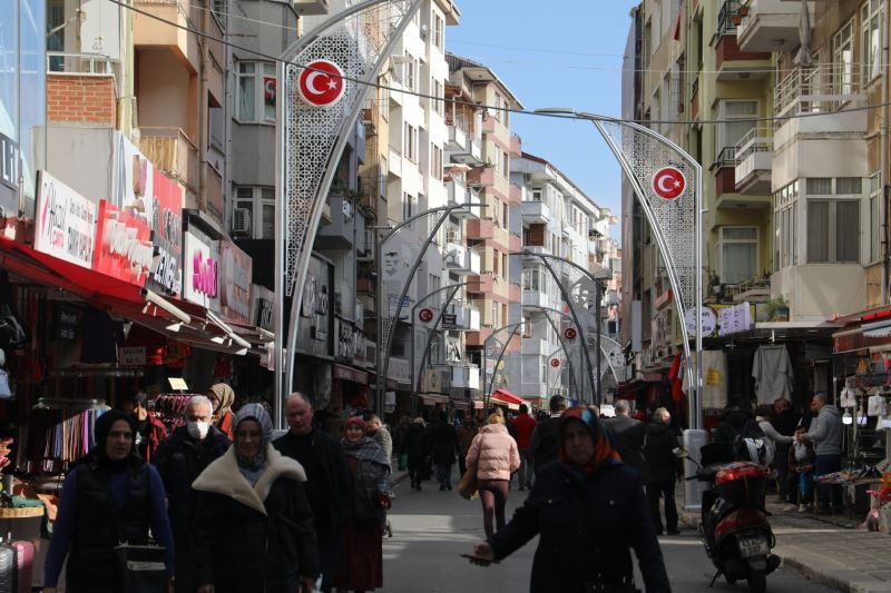 İSTİKLAL CADDESİ YENİLENEN YÜZÜYLE ÇOK GÜZEL OLDU