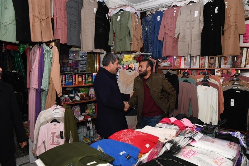 BAŞKAN ASYA, SELİMİYE VE AĞAOĞLU PASAJI ESNAFLARINI ZİYARET ETTİ