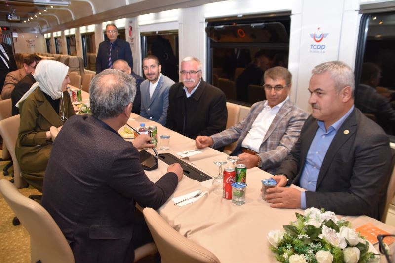 Bakan Yardımcısı Alparslan Karaelmas Ekspresi İle İlimize Geldi.