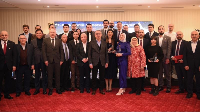 Başkan Güngör, Basın Mensuplarına Ödüllerini Takdim Etti
