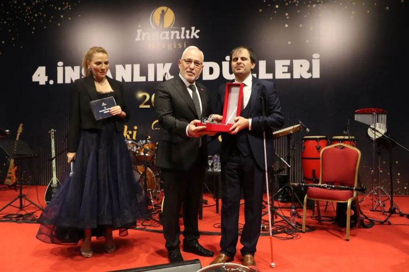 BAŞKAN TOSYALI