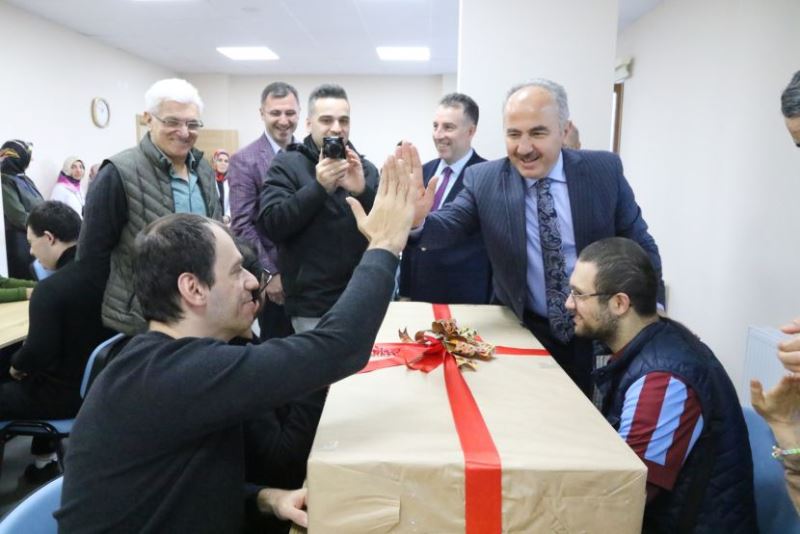 BAŞKAN RAHMİ METİN, ÖZEL ÇOCUKLARIMIZIN İSTEĞİNİ YERİNE GETİRDİ