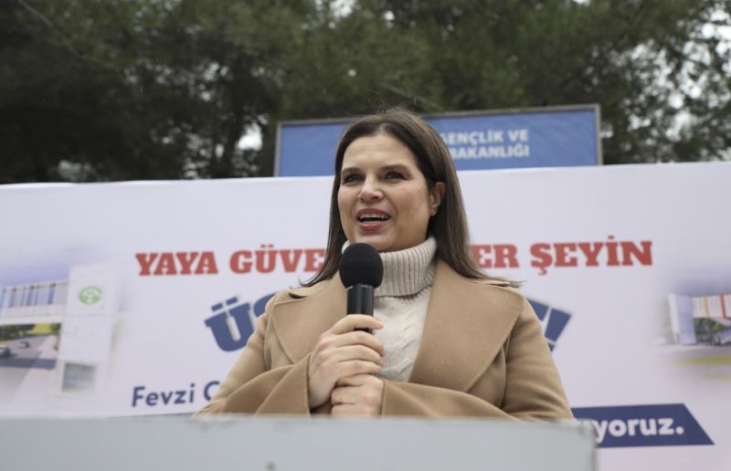 Büyükşehir Kazaların Yaşandığı Öğrenci Yurdu Önüne Yaya Üst Geçidi Yapıyor