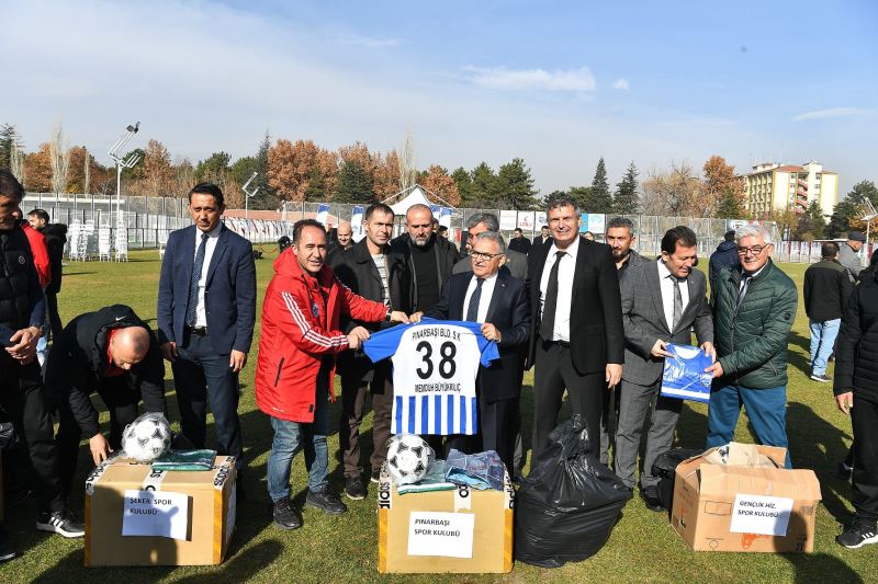 Büyükkılıç’tan 2022’de Amatör Spora 4 Milyon TL’lik Destek