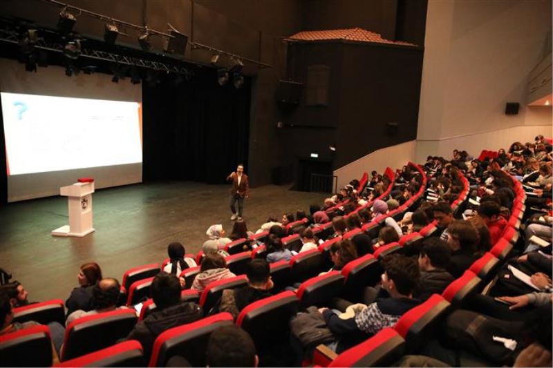 ALANYA BELEDİYESİ ETÜT MERKEZİ ÖĞRENCİLERİNE TAKTİKLERLE PARAGRAF EĞİTİMİ