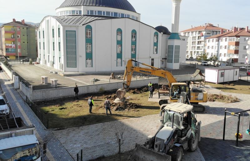 Çankırı’da Semt Sahaları İçin İlk Kazma Vuruldu