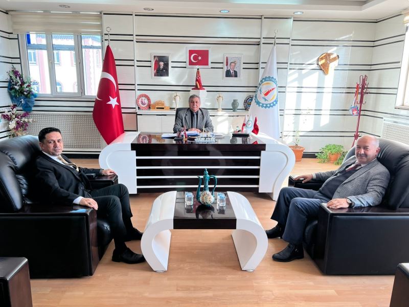 İl Milli Eğitim Müdürümüz, Sn. Hasan Başyiğit ve İlçe Milli Eğitim Müdürümüz, Sn.İsmail Güven Belediyemizi ziyaret ettiler.