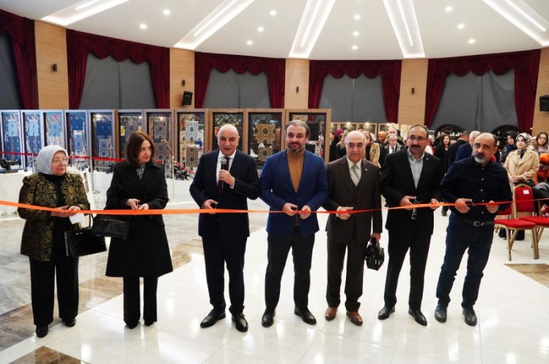 Gelenekselden Dönüşüm Yolculuğu Sergisi sanatseverleri bekliyor
