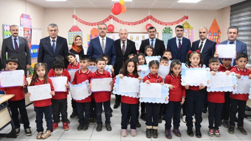 Başkan Güngör, Miniklerin Karne Heyecanına Ortak Oldu