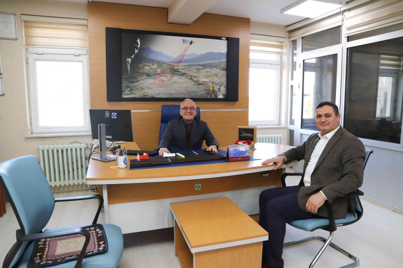 Tapu Müdürüne Hayırlı Olsun Ziyareti