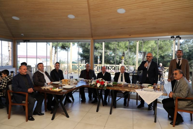 BAŞKAN DEMİRTAŞ TONYALILAR DERNEK ÜYELERİYLE BİR ARAYA GELDİ