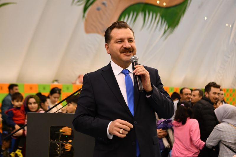 En Güzel Karne Hediyesi Başkan Yücel Yılmaz’dan