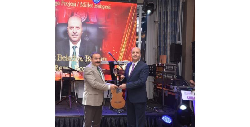 Yılın Mega Projesi Ödülü Bölgenin En Büyüğü Şuhut Millet Bahçesinin