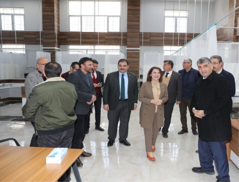 BAŞKAN CANPOLAT VE VEKİL AÇANAL HALİLİYE SEMT POLİKLİNİĞİNİ İNCELEDİ