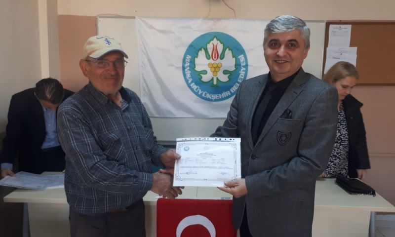 Arı Üreticileri Düzenlenen Törenle Sertifikalarını Aldı