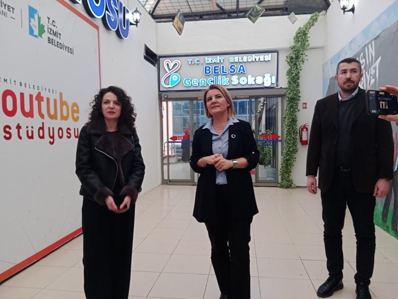 BAŞKAN HÜRRİYET GENÇLERE BELSA GENÇLİK SOKAĞINI TANITTI