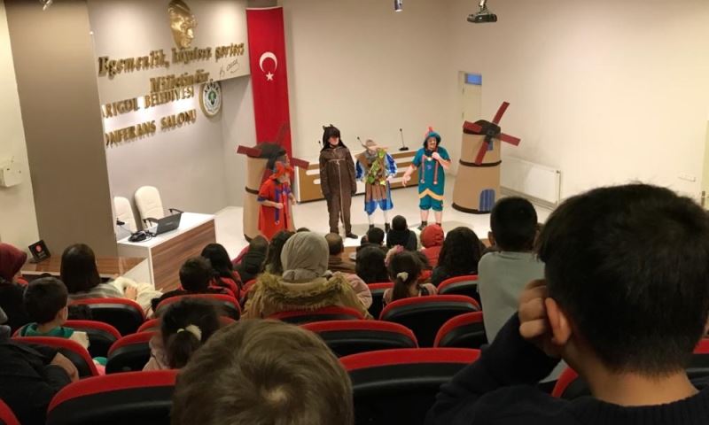 Sarıgöl ve Alaşehir’de ‘Don Kişot’ Eğlencesi