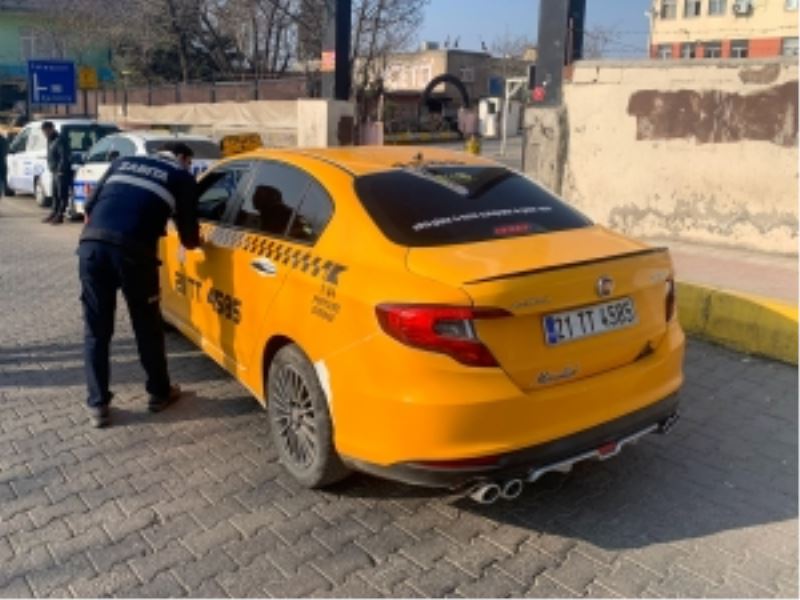Zabıtadan korsan taksi denetimi