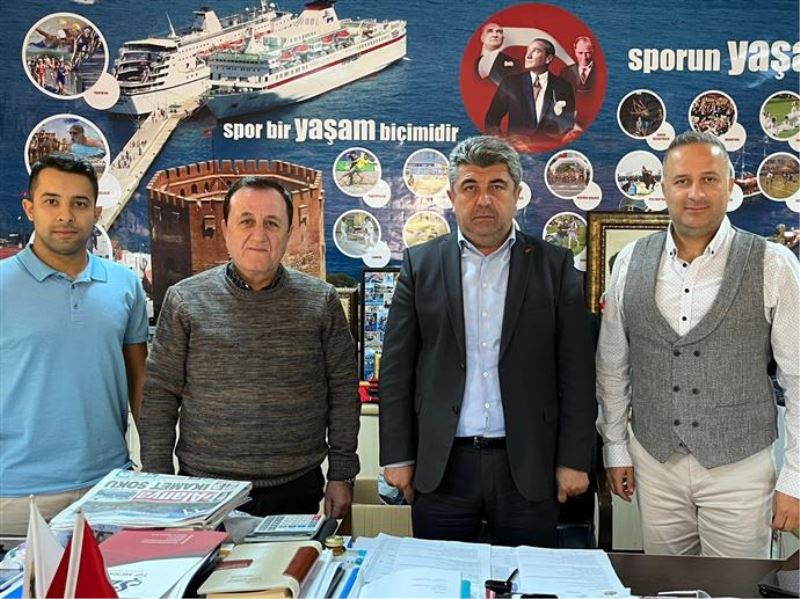 32. ALANYA TRİATLONU İÇİN İMZALAR ATILDI