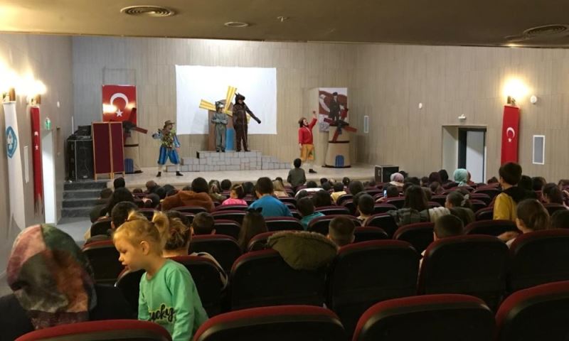 Selendi ve Kulalı Çocuklar ‘Don Kişot’u Ağırladı