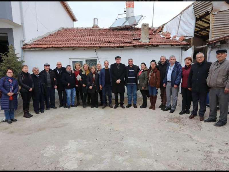 BAŞKAN KURT KIRSAL MAHALLELERİ GEZİYOR