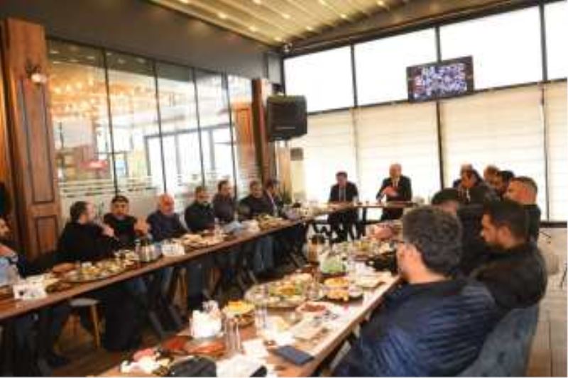 Valimiz Ekrem Canalp, “10 Ocak Çalışan Gazeteciler Günü” Vesilesiyle Gazetecileri Ağırladı