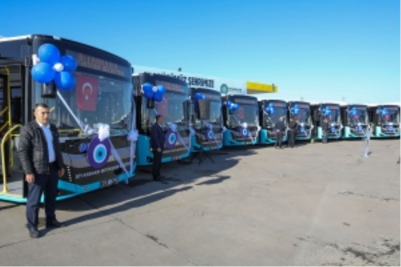 Toplu taşımayı rahatlatmak için 11 yeni körüklü otobüs hizmete alındı