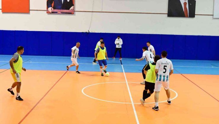 KEMER’DE FUTSAL TURNUVASI