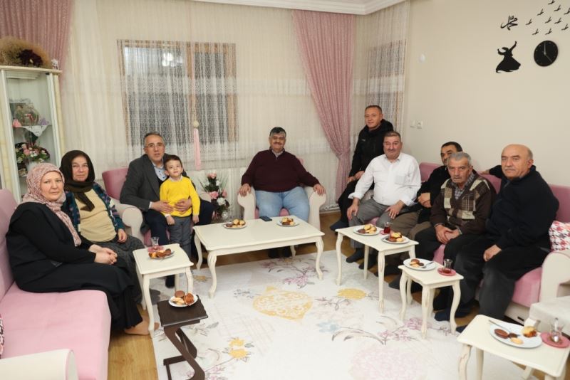 Başkan Savran Cevher Dudayev Ve Esenetpe Mahallesi’nde Ev Ziyaretlerinde Bulundu