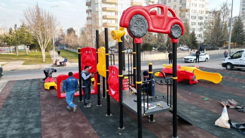 MELİKGAZİ BELEDİYESİ 3 YILDA 210 YENİ PARKI İLÇEYE KAZANDIRDI