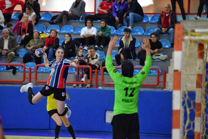 Konyaaltı Tekirdağ’ı da rahat geçti