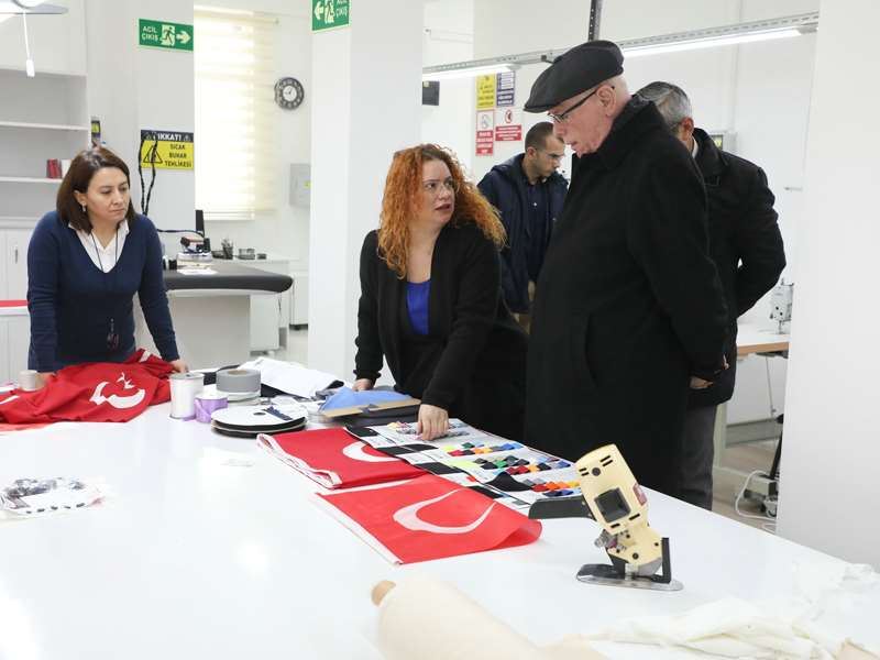 ODUNPAZARI TEKSTİL ATÖLYESİ İLE HEM İŞ İSTİHDAMI SAĞLAYACAK HEM DE TASARRUF EDECEK