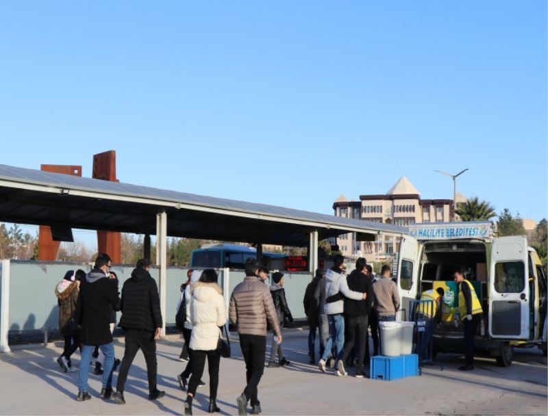 BAŞKAN CANPOLAT’IN GENÇLERE SÖZÜYDÜ, ÇORBA İKRAMI BAŞLADI