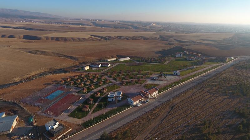 BAŞKANIMIZ EKİCİOĞLU, ANADOLU’NUN ÖRNEK PROJESİ, KIR-KÖY KAMPÜS ALANINI YERİNDE İNCELEDİ