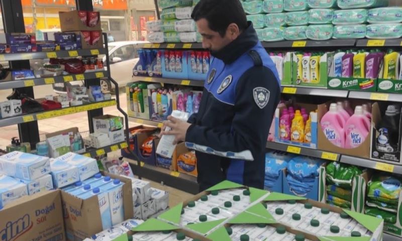 Büyükşehir Zabıtadan Market Denetimi