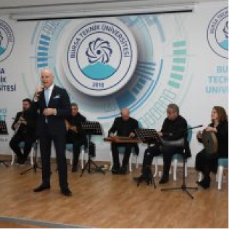Her gencin bir şarkısı olmalı