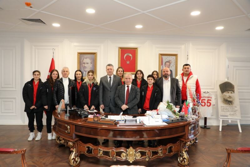 HER ALANDA HİZMETLERLE İLKADIM’I GELECEĞE HAZIRLIYORUZ