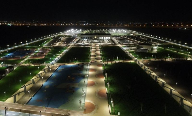 Eyyübiye Millet Bahçesi’nin Gece Görüntüsü Büyük Beğeni Kazandı