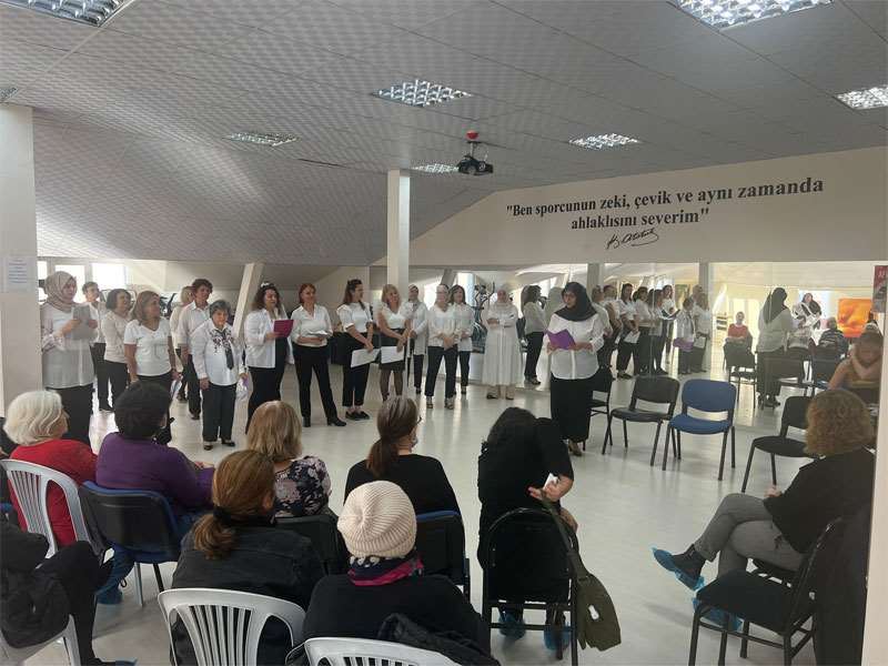 YÜZ YOGASI VE ETKİLİ İLETİŞİM ATÖLYESİNDEN YILSONU ETKİNLİĞİ