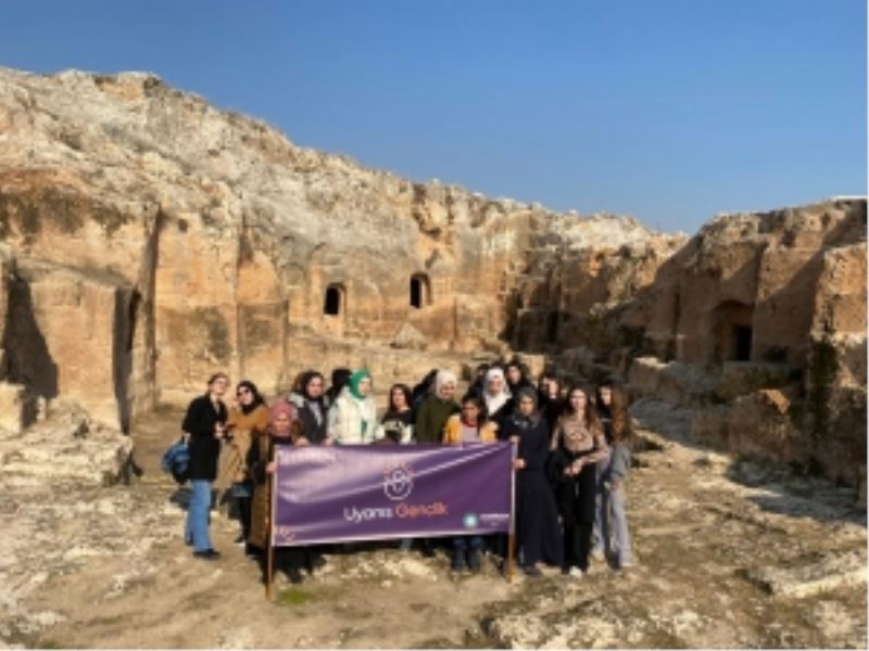 Kız yurdu öğrencileri Hilar Mağaralarını gezdi