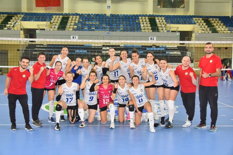 “BİZİM KIZLAR” 10. HAFTADA SAKARYA DEPLASMANINDAN 3-0’LIK GALİBİYETLE DÖNDÜ