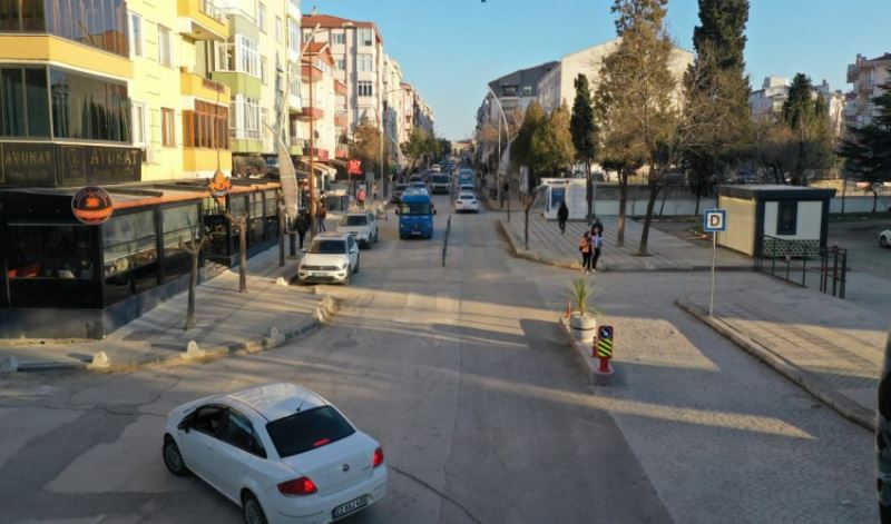 Belediye Başkan Yardımcısı Günsal, Hastane Caddesi’ndeki duraklar konusunda bilgilendirdi