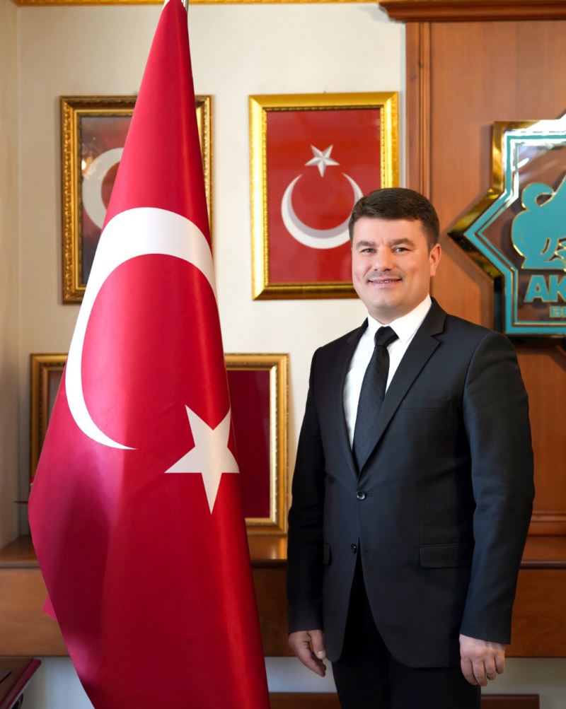BELEDİYE BAŞKANI DR. EVREN DİNÇER 10 OCAK ÇALIŞAN GAZETECİLER GÜNÜ MÜNASEBETİ İLE KUTLAMA MESAJI YAYINLADI